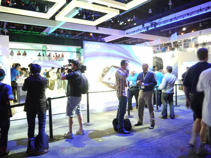 PS Vitaを試遊できるコーナーが大人気！ E3 2011のSCEブースをレポート
