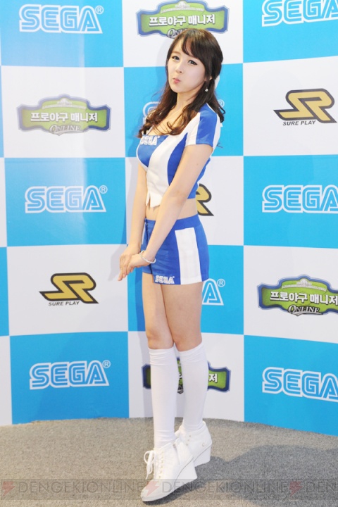 オンラインゲームの祭典“G-STAR2011”会場には韓国美女が百花繚乱！ コンパニオン写真集