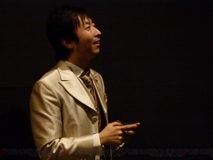 ゲーム好きの椿姫彩菜さんと映画評論家の有村昆さんが『バットマン：アーカム・シティ』の魅力をトークとプレイで披露！ 発売記念イベントレポート