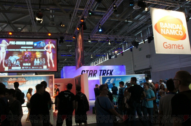 ハンパねぇ人の数やびっくりな物販コーナーに注目――写真で見る“gamescom 2012”現地の様子 その2